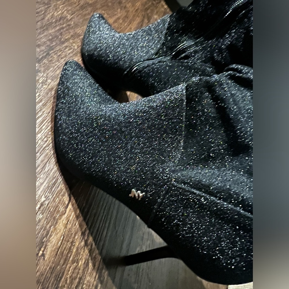 WOMEN'S JONES NEW YORK Black GLITTER HEELED BOOTIES
